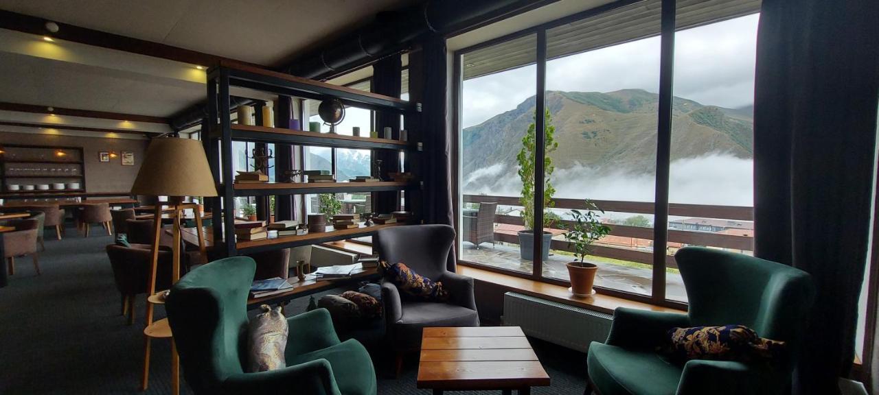 Alpine Lounge Boutique Hotel Kazbegi Exterior foto