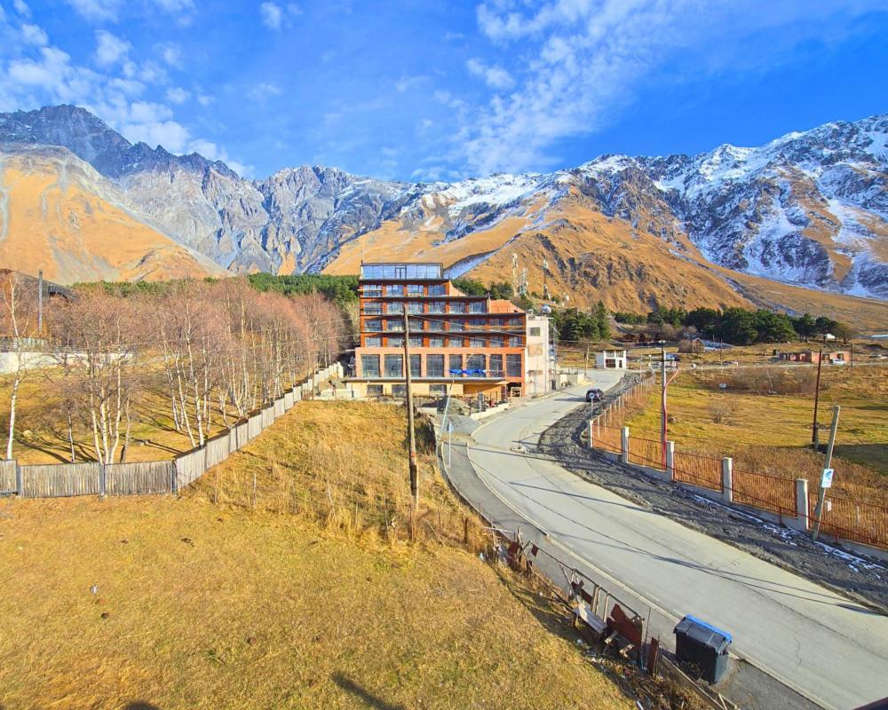 Alpine Lounge Boutique Hotel Kazbegi Habitación foto