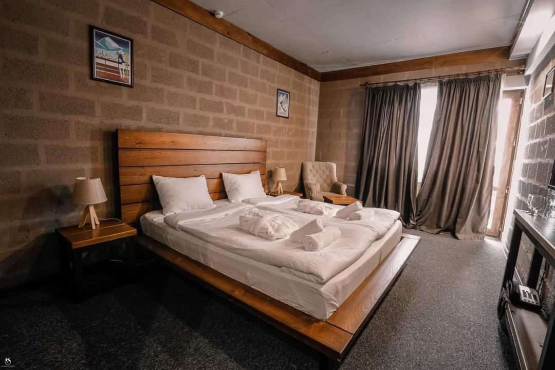 Alpine Lounge Boutique Hotel Kazbegi Exterior foto